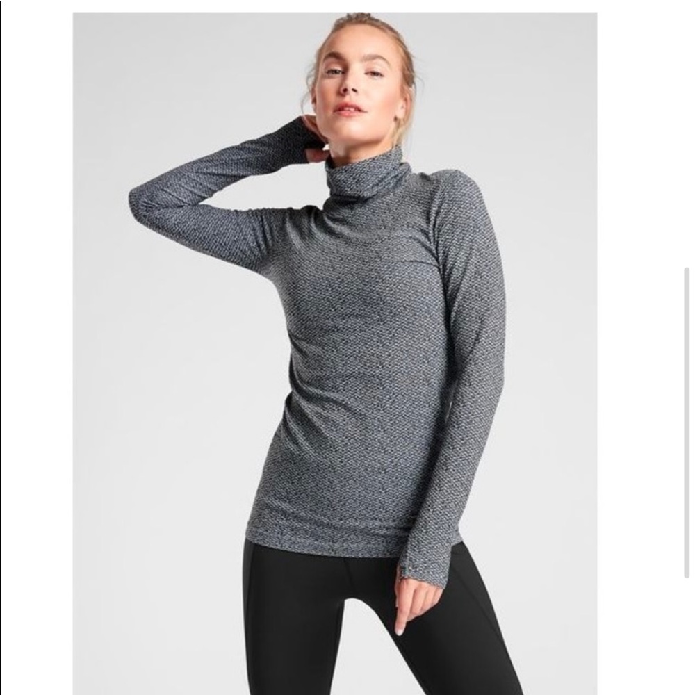 Athleta Flurry Peak Turtleneck // Black & Grey // Size: Small